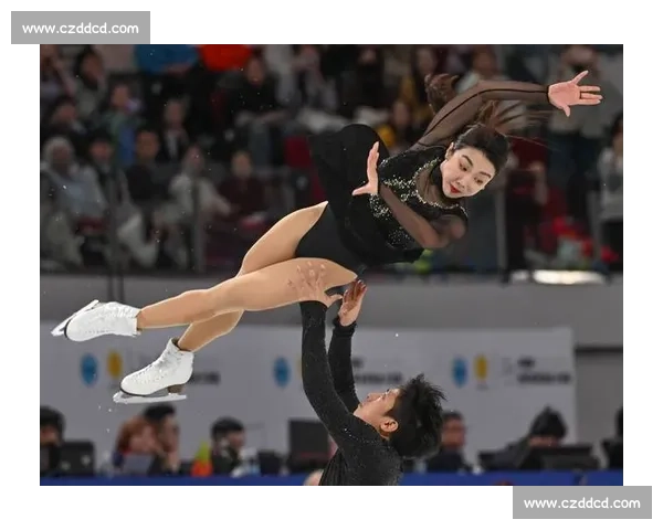 隋文静 韩聪复出首秀摘短节目第三 国际滑联赞状态满分